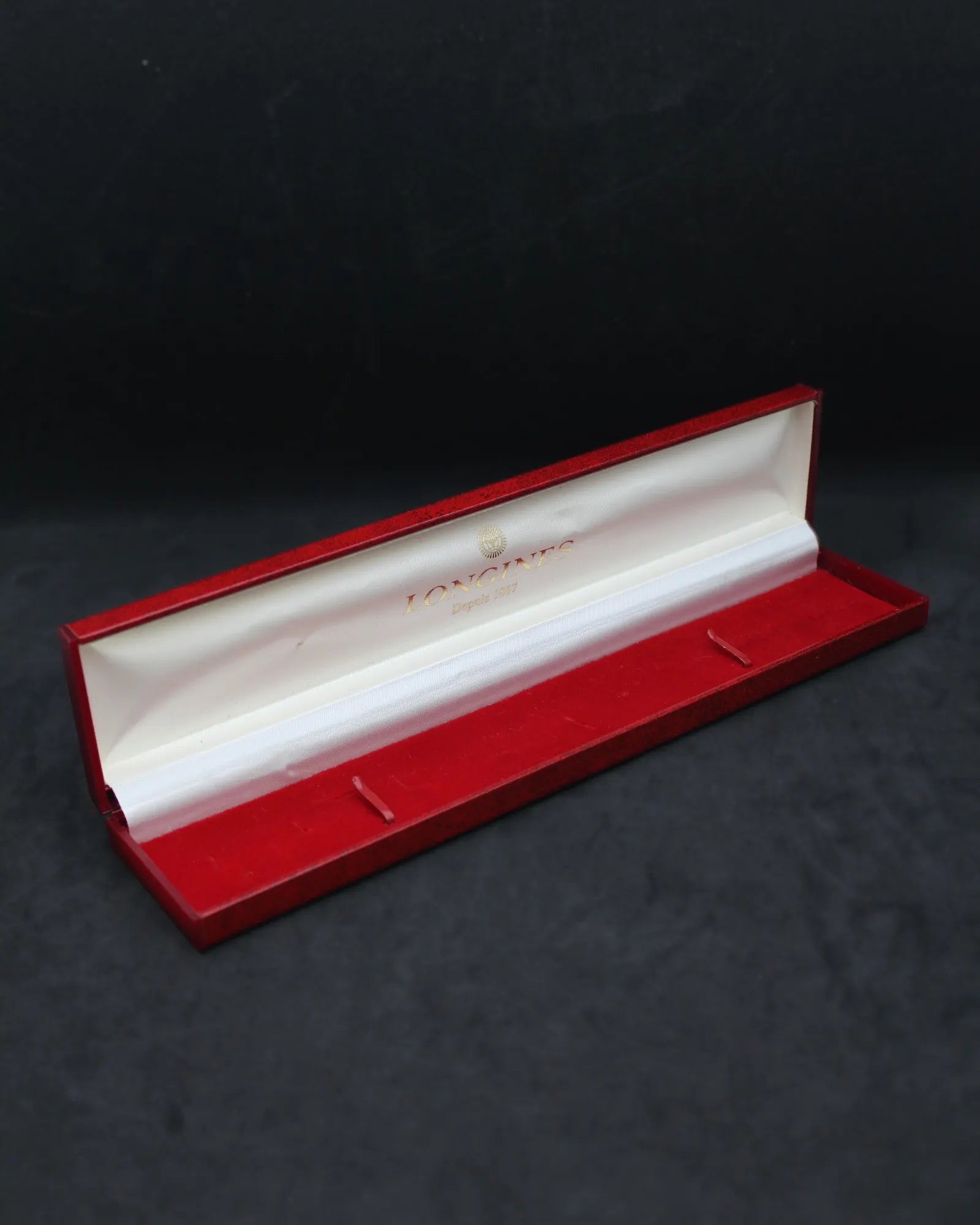 Vintage Longines Red Slender Dress Watch Box – Depuis 1867 (ca. 1965-1981)