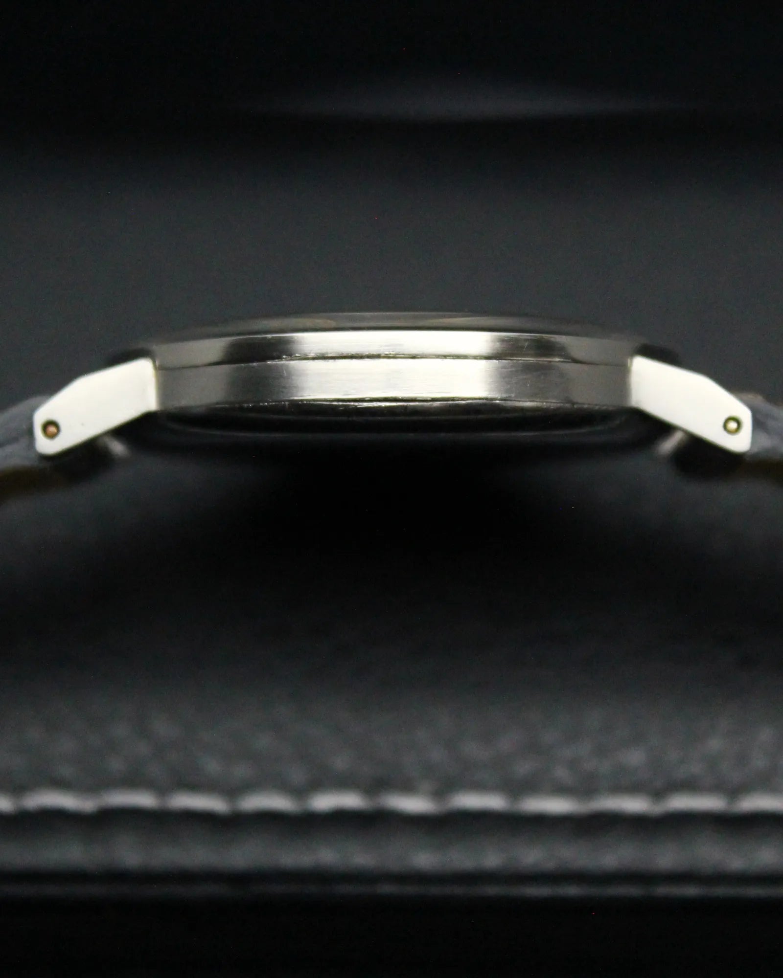 Omega 'Multicolor Bullseye Jumbo" - Ref.2180 - Cal.30T2 - (1943)