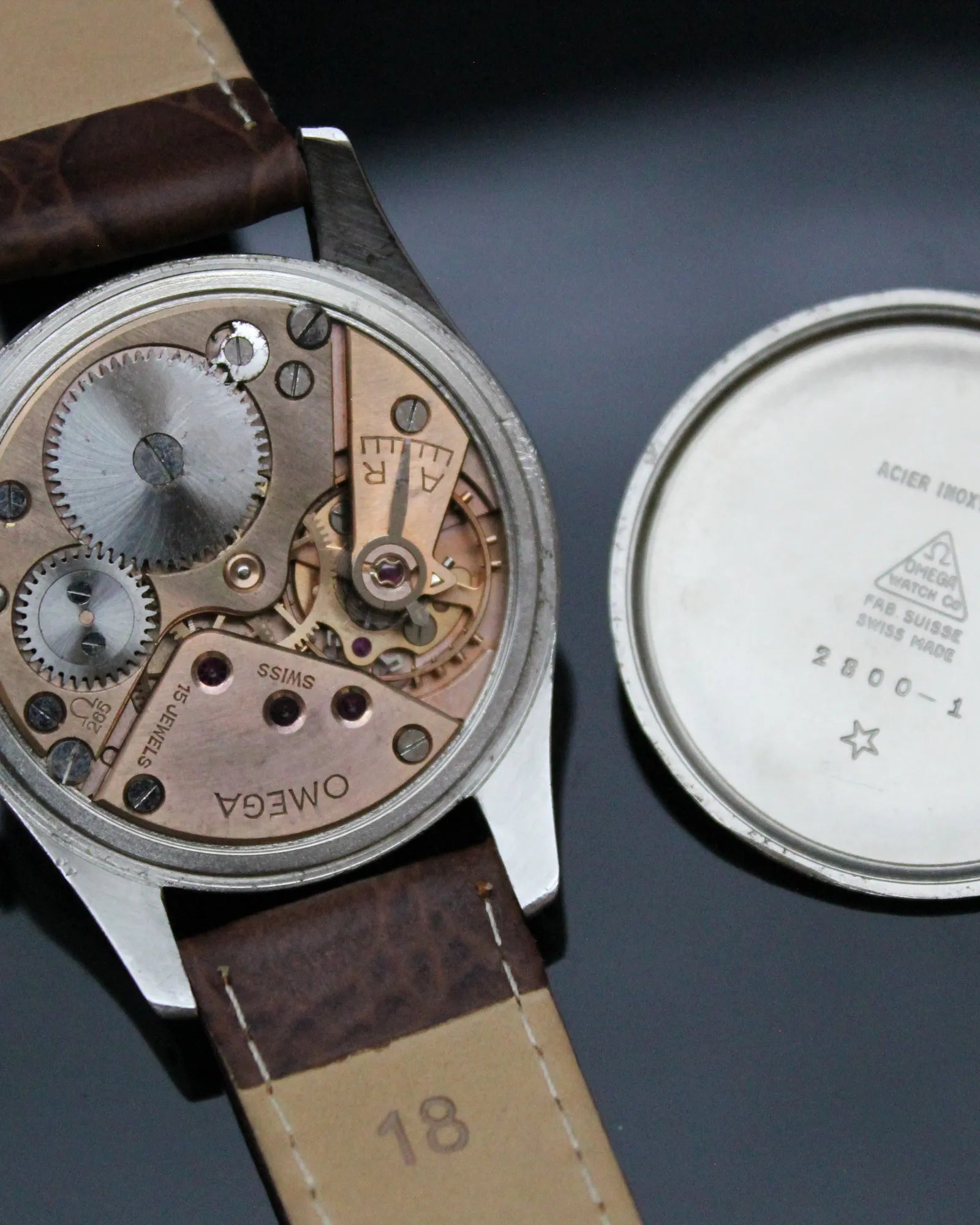 Omega Classic Dress "Sunburst Champagne" - Ref.2800 - Cal.265 - (1949)