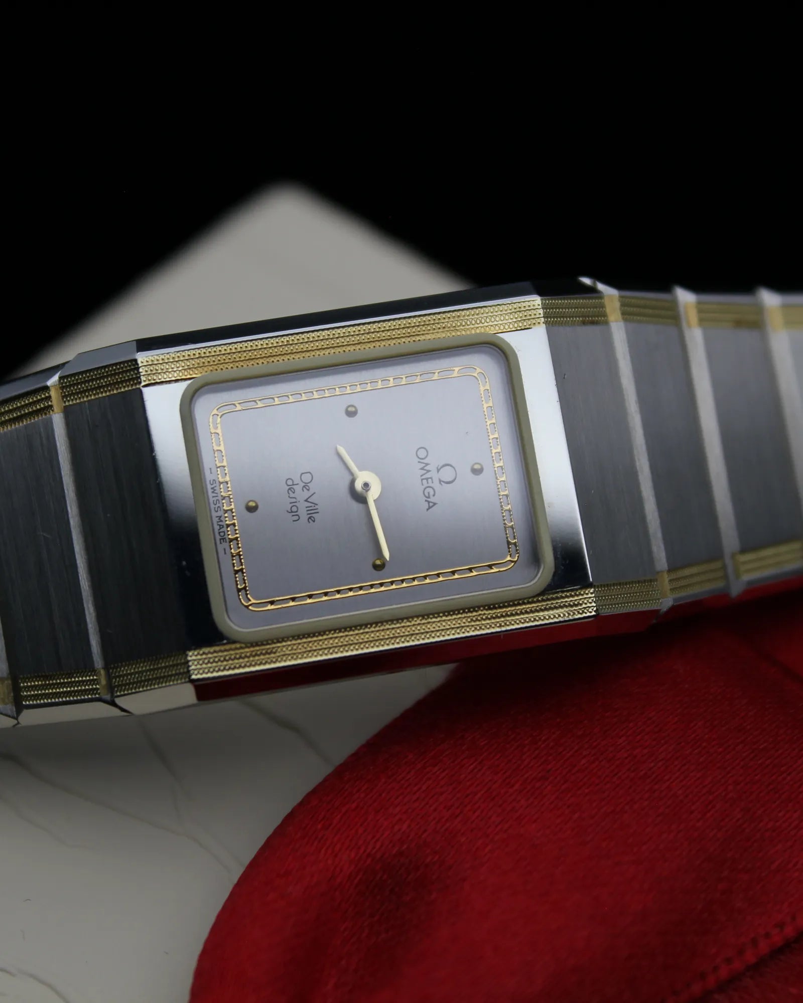 Omega De Ville Design Gold Plated - Ref.595.0034/795.0820 - Cal.1387 - (1982)