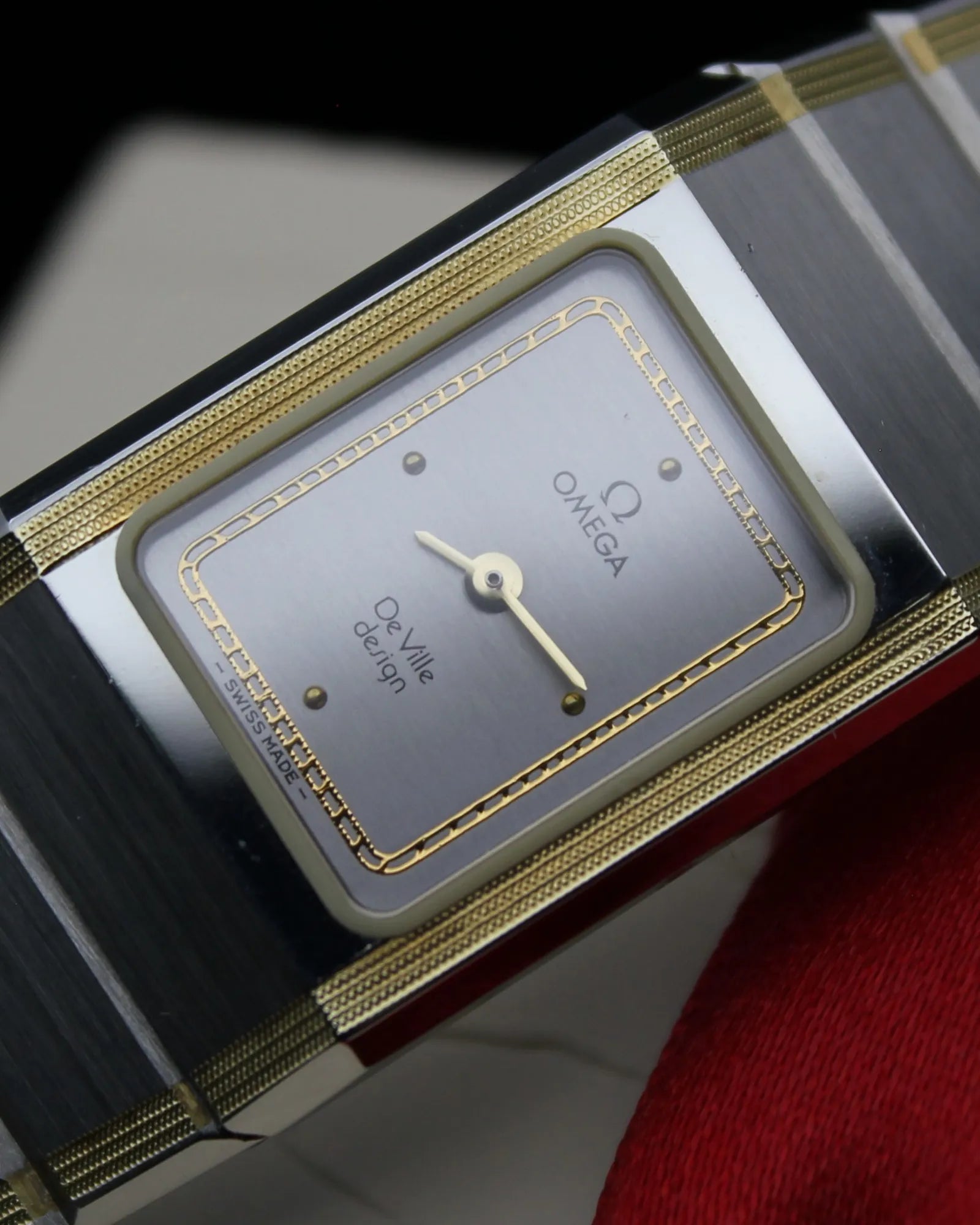 Omega De Ville Design Gold Plated - Ref.595.0034/795.0820 - Cal.1387 - (1982)