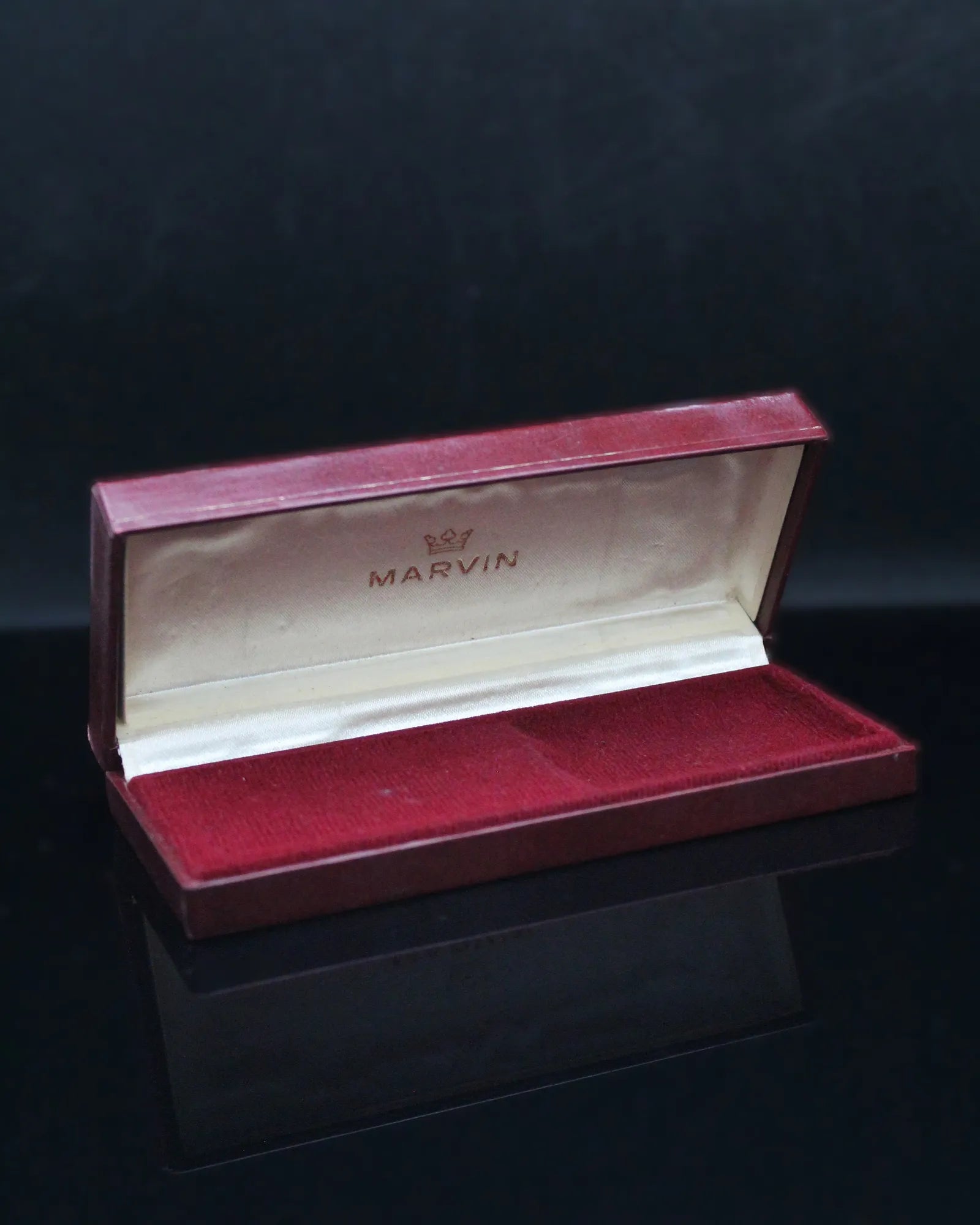 Vintage Marvin Slim Dress Watch Box - Mid-Century - (ca.1950s - 1960s)
