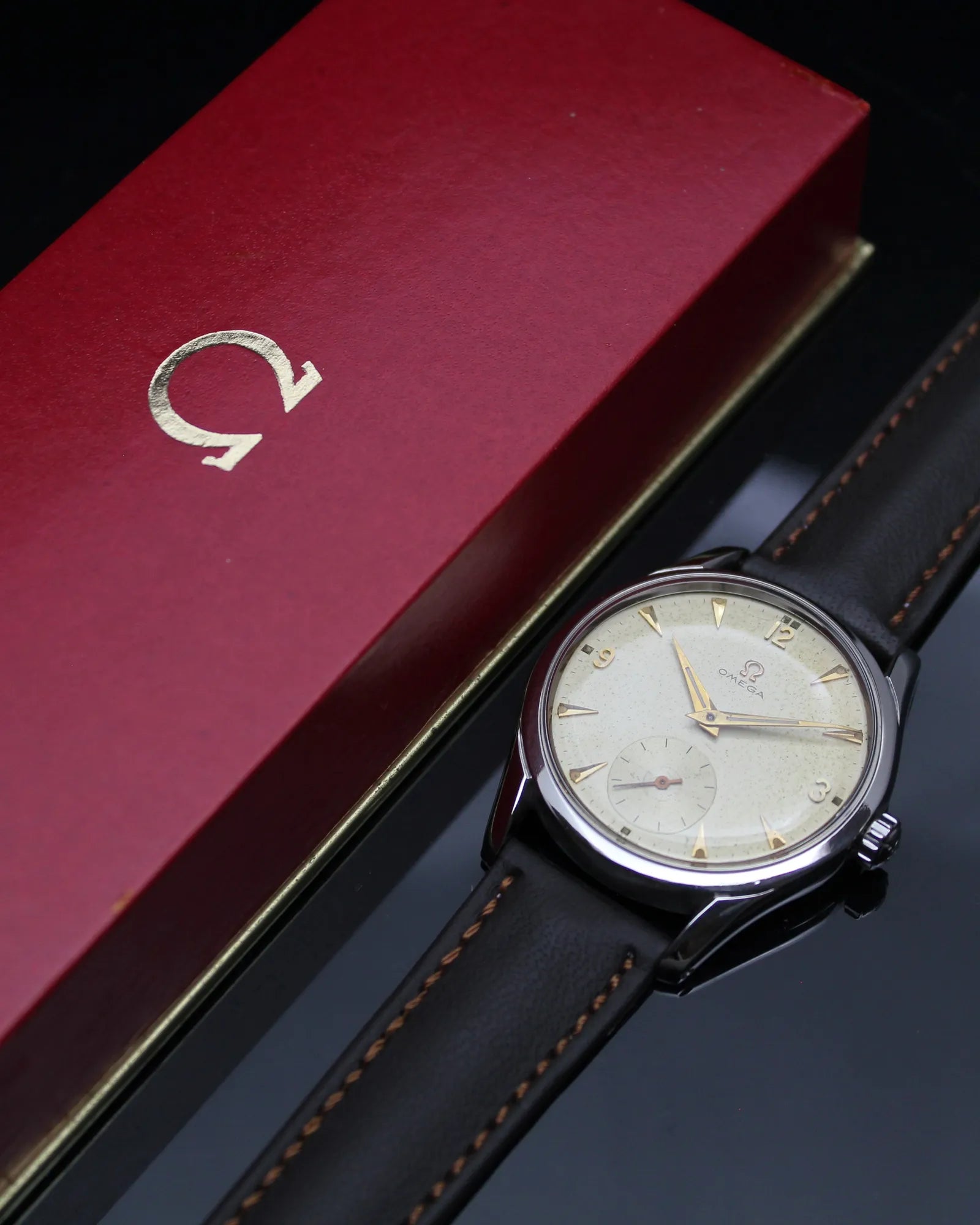 Omega Classic "Jumbo" Vanilla - Ref.2639 - Cal.266 - (1952)