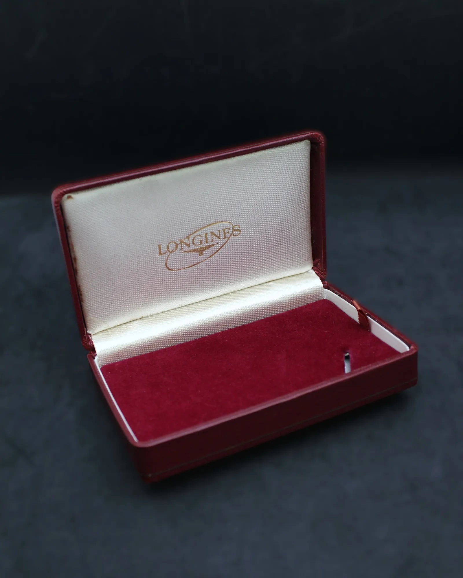 Vintage Longines Textured Slim Dress Watch Box – (ca.1960s)