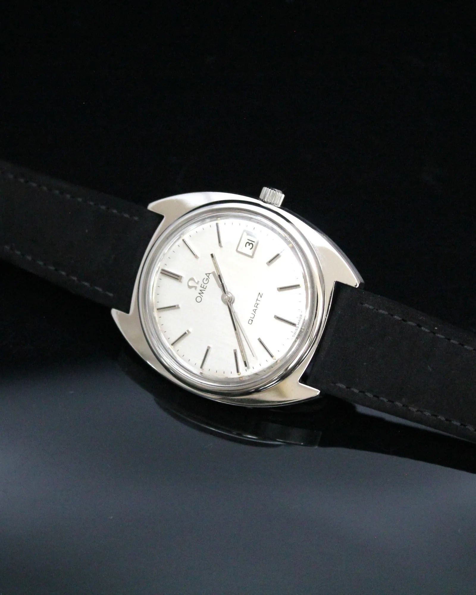 Omega 'C-shape' Quartz Dress Watch - Ref.196.0121 - (1978)