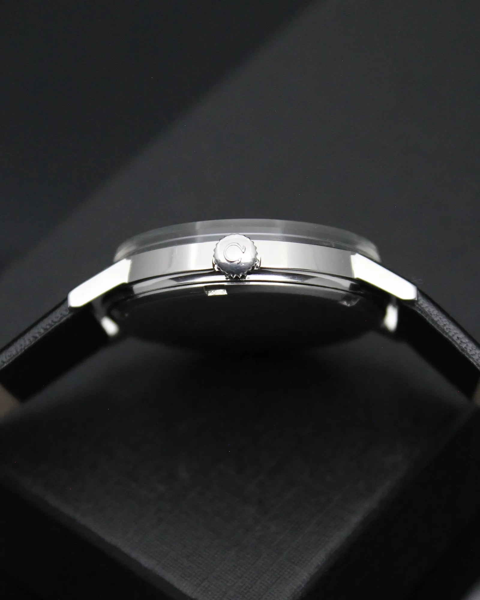 Omega Seamaster 600 ‘Black Dial’ – Ref. 135.011 - Cal. 601 - (1966)