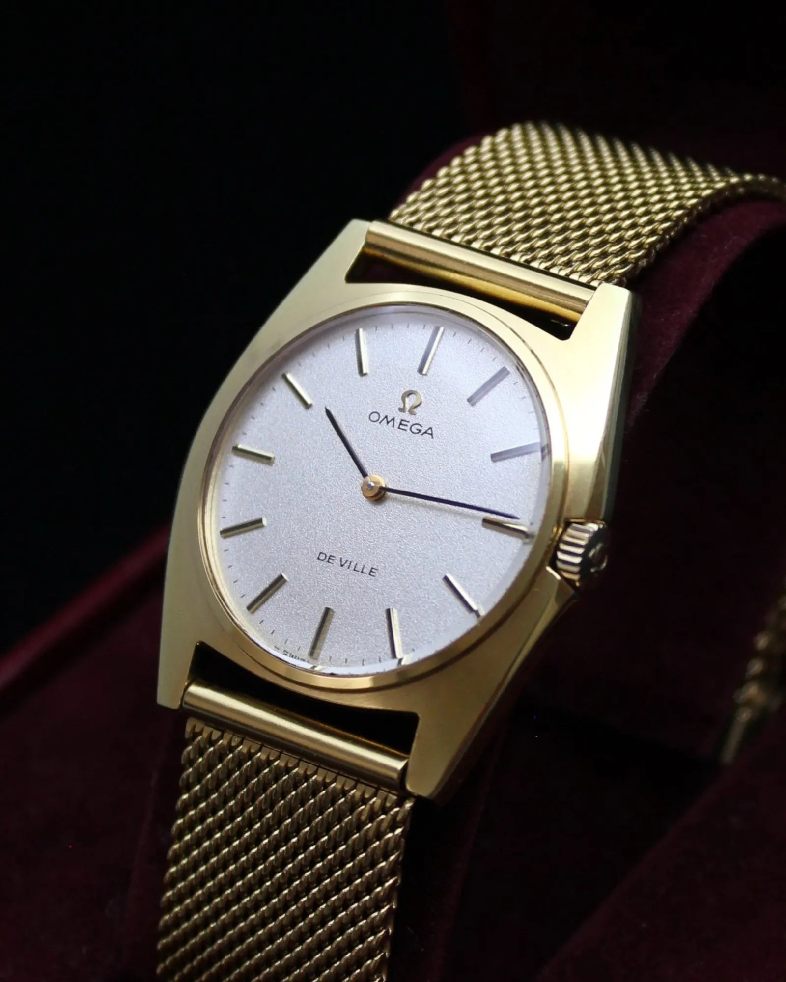 Omega De Ville "Sparkling Dial" Gold Plated - Ref.111.098 - Cal.620 - (1969)