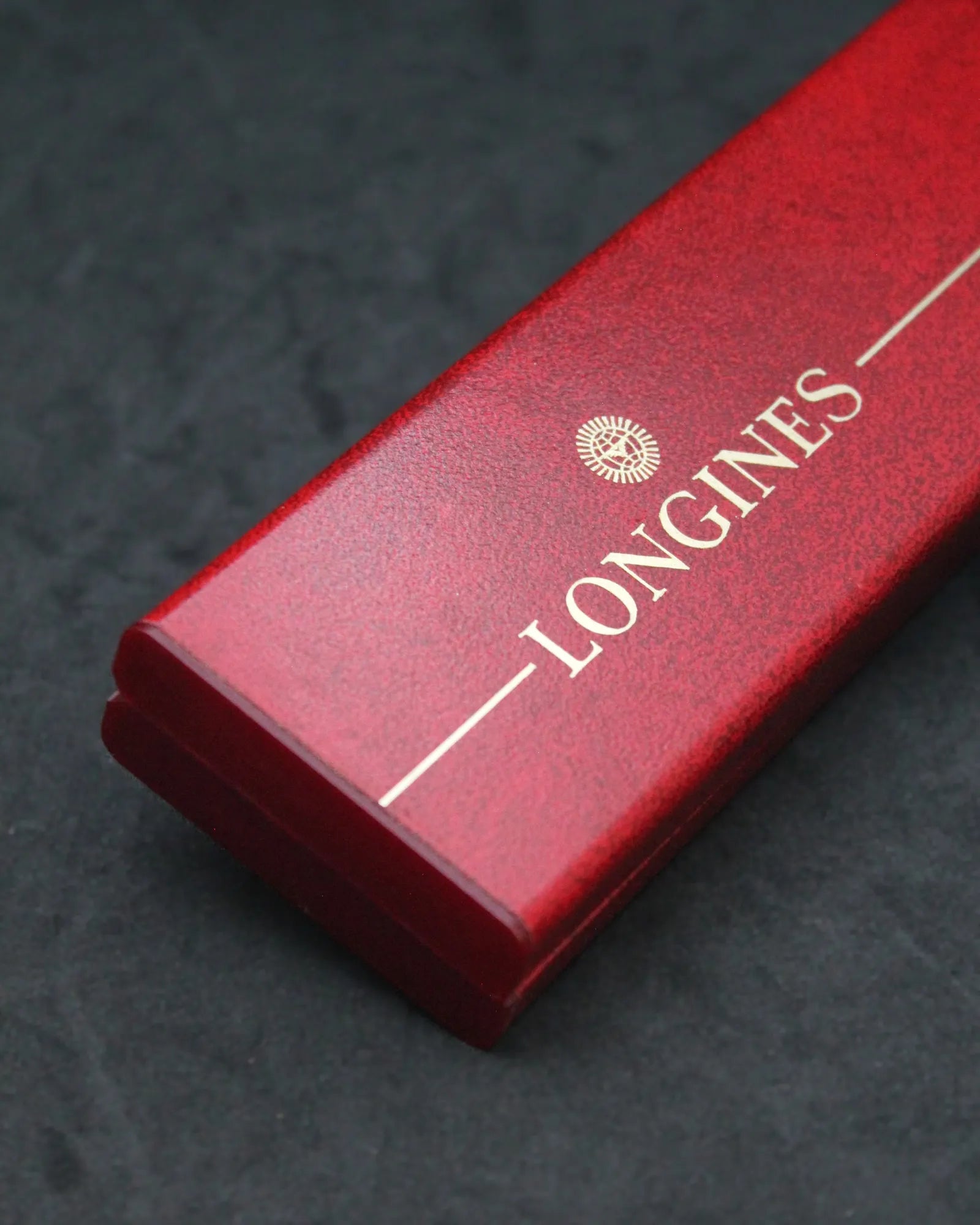 Vintage Longines Red Slender Dress Watch Box – Depuis 1867 (ca. 1965-1981)