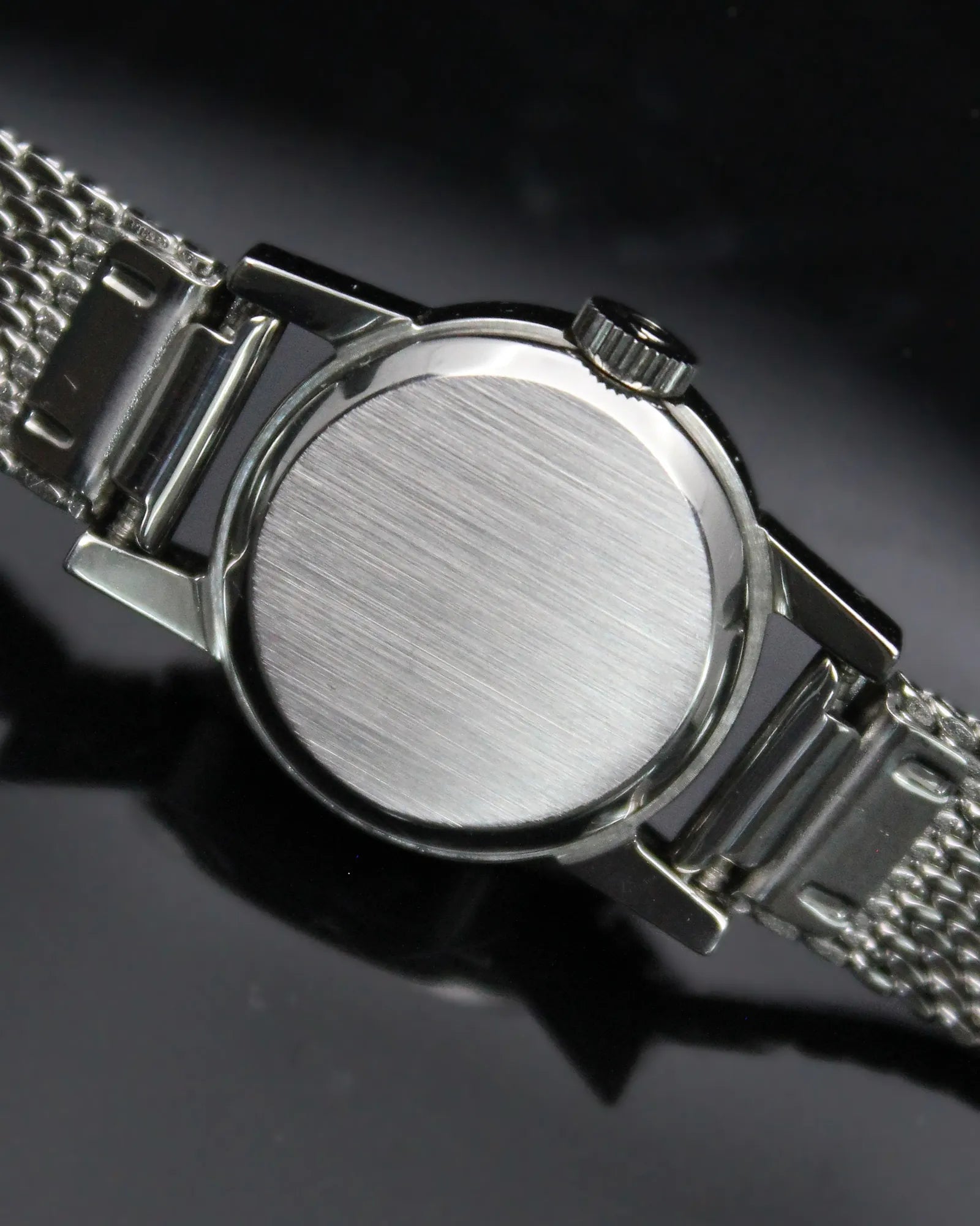 Omega Genève Ladies Cocktail ‘Deep Blue’ – Ref. 511.314 – Cal. 485 – (1973)