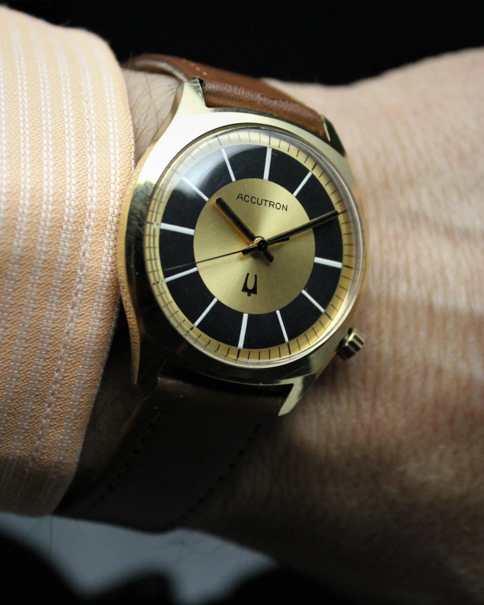 Bulova Accutron 'Space-Age' Gold Plated Tuning Fork - N1 - (1971)