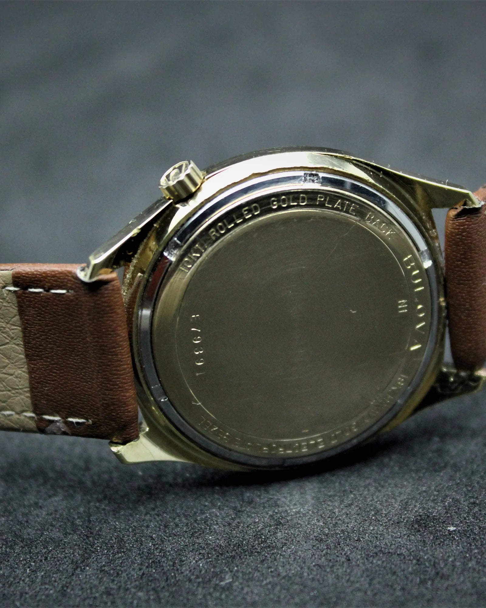 Bulova Accutron 'Space-Age' Gold Plated Tuning Fork - N1 - (1971)