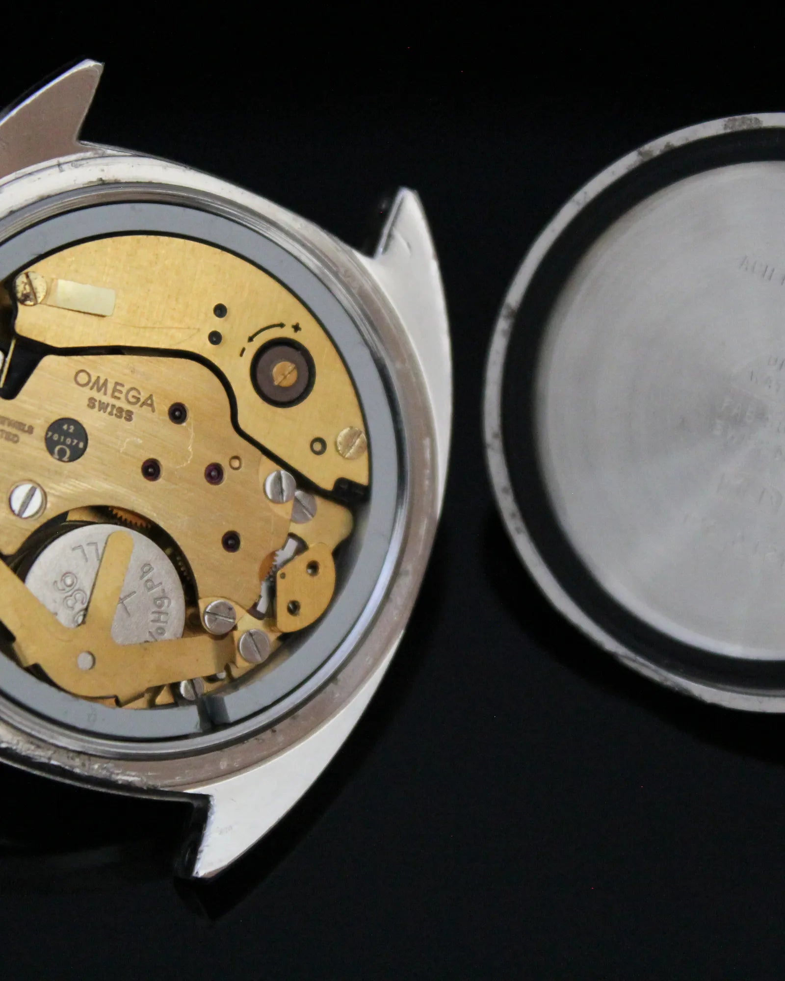 Omega 'C-shape' Quartz Dress Watch - Ref.196.0121 - (1978)