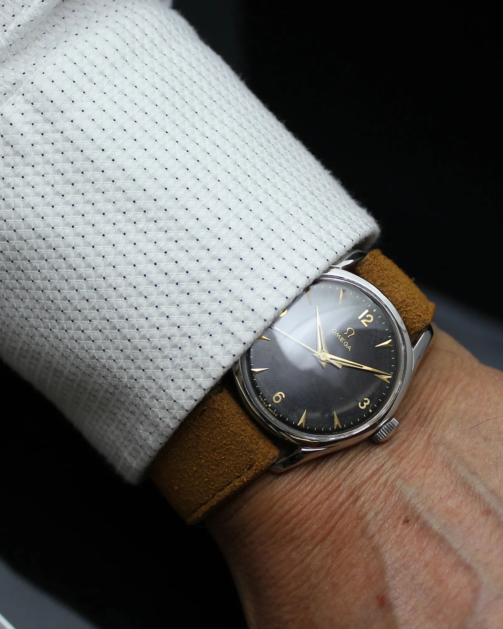 Omega 'Black & Gold' Classic Dress - Ref. 2640 - Cal.283 - (1953)