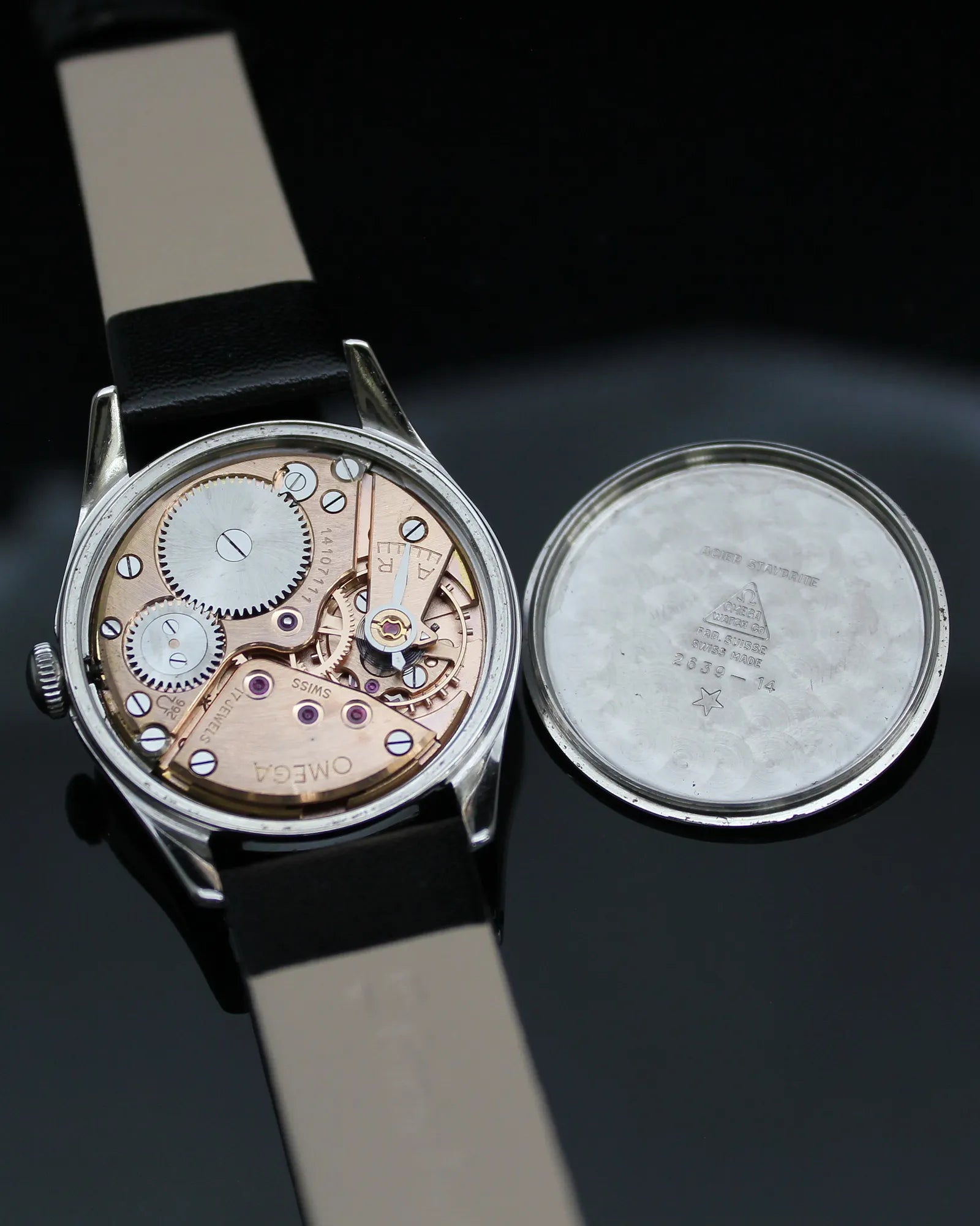 Omega Classic 'Bullseye Tuxedo Jumbo' - Ref. 2639 - Cal.266 - (1954)