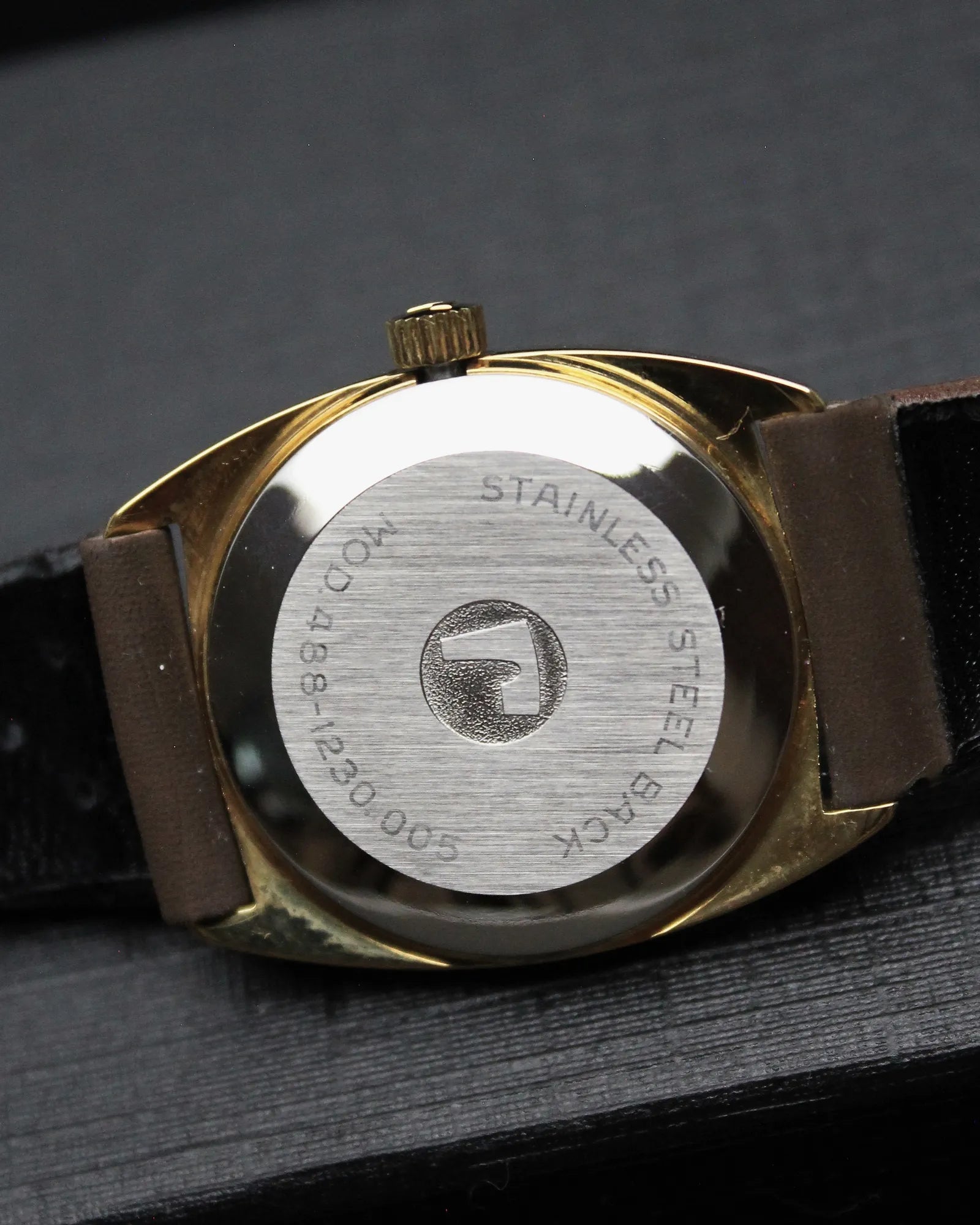 Roamer Anfibio Ladies Gold Plated 'Cushion' NOS Condition - Ref. 488-1230.005 - (1970s)