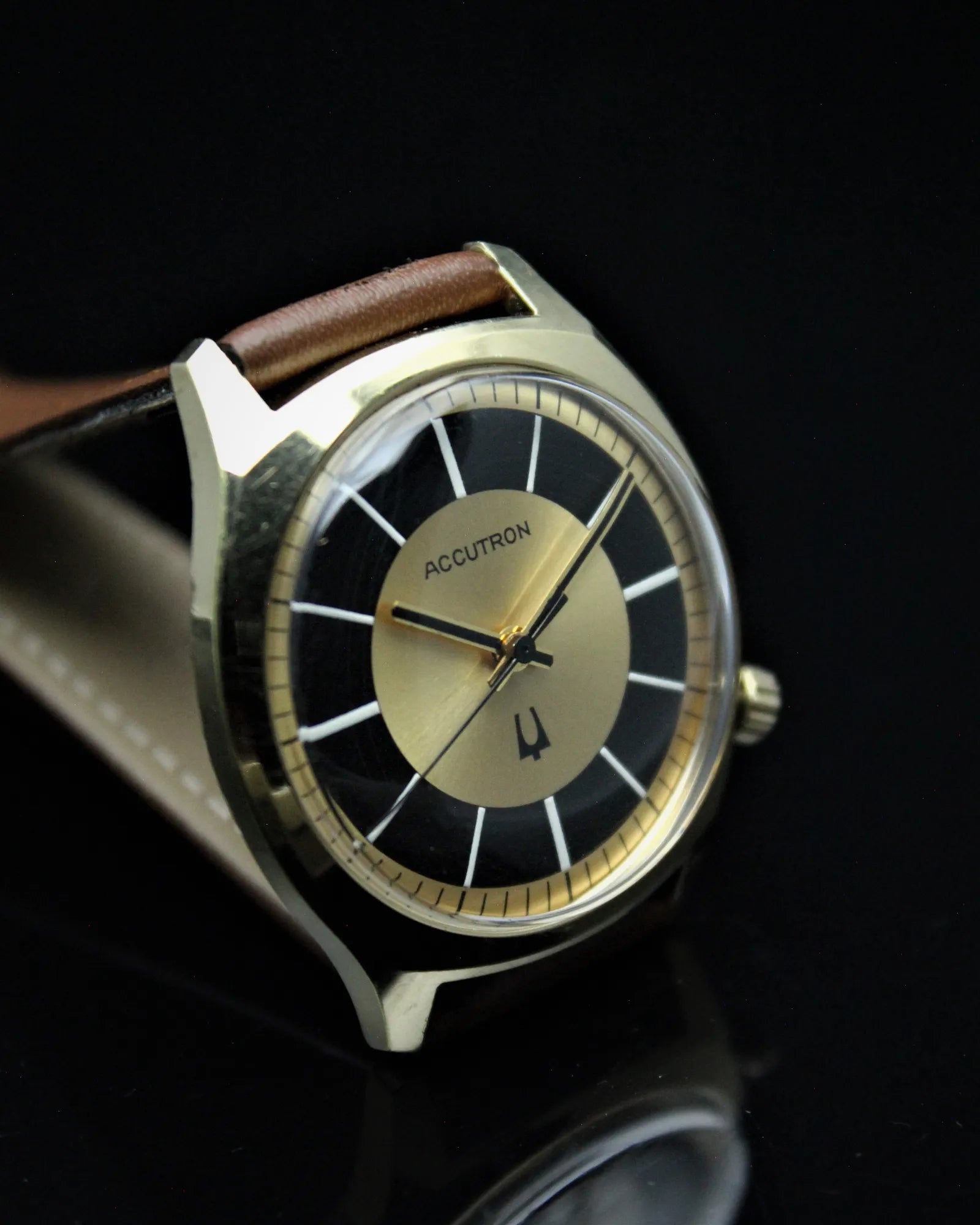 Bulova Accutron 'Space-Age' Gold Plated Tuning Fork - N1 - (1971)