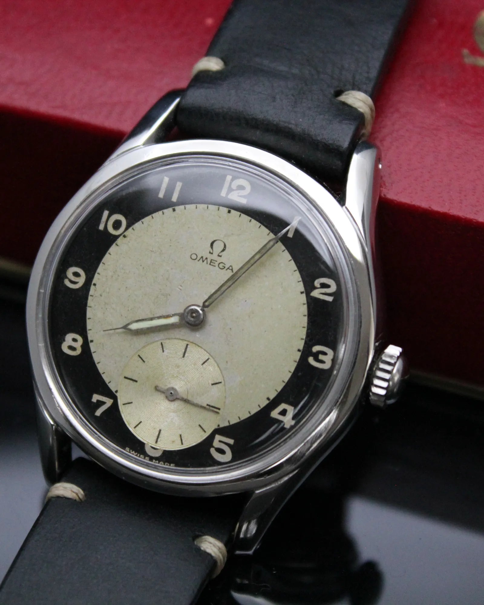 Omega Bullseye/Tuxedo 'Jumbo' - Ref.2639 - Cal.266 - (1952)