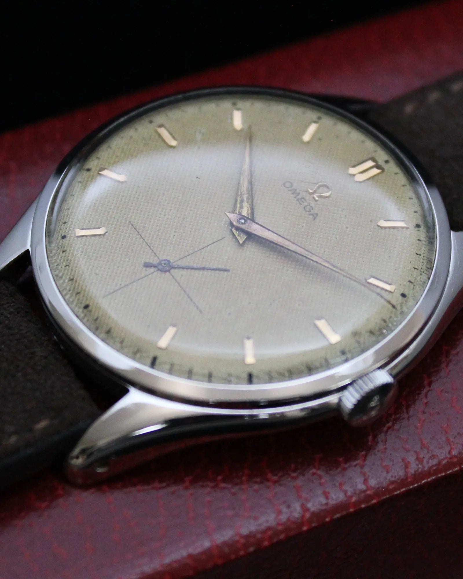 Omega Classic 'Jumbo Honeycomb' - Ref.2505 - Cal.265 - (1950)
