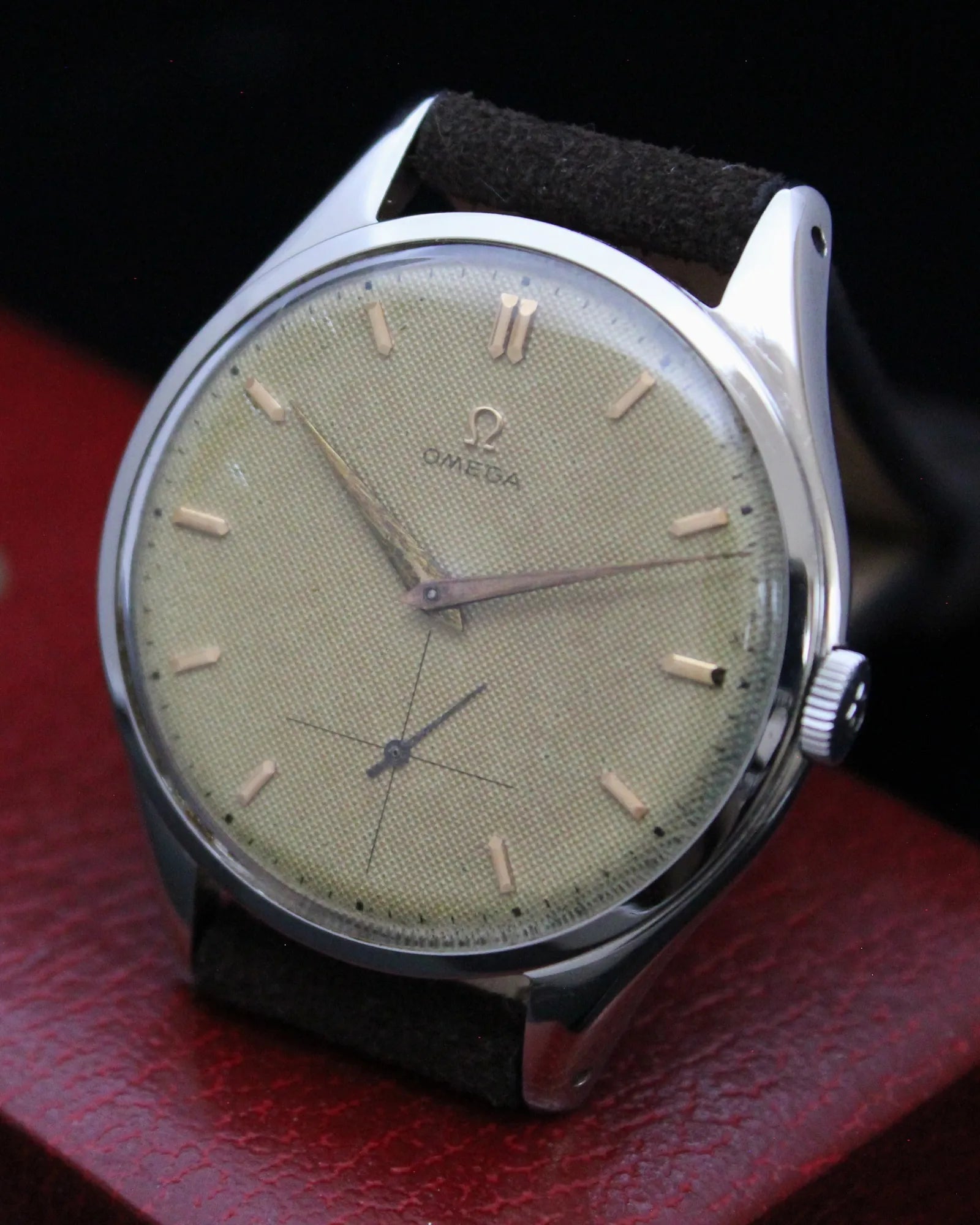 Omega Classic 'Jumbo Honeycomb' - Ref.2505 - Cal.265 - (1950)