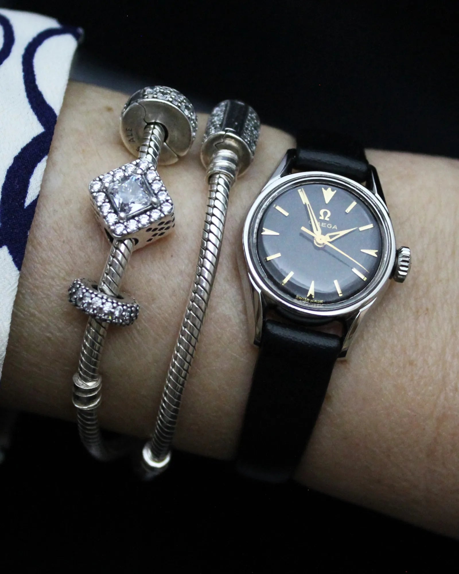 Omega Ladies Classic Dress Watch - Ref.2967 - Cal.252 - (1958)