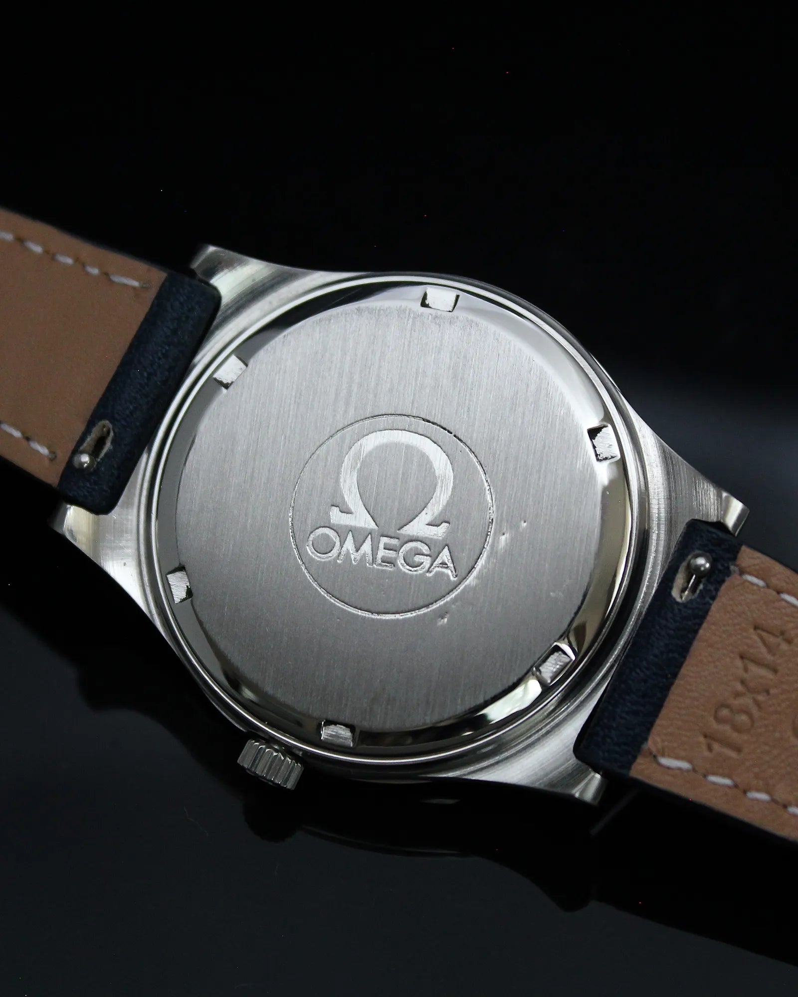 Omega Geneve Date 'Deep Blue' - Ref. 136.0102 - Cal.1030 - (1972)